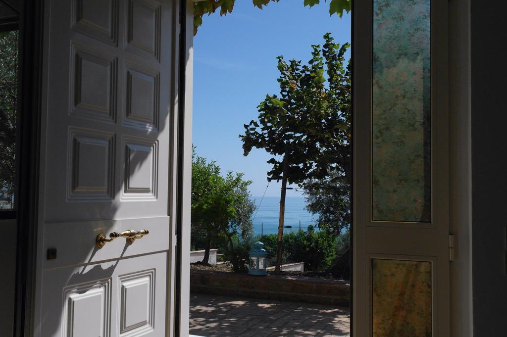 Villa Rosaria Васто Стая снимка